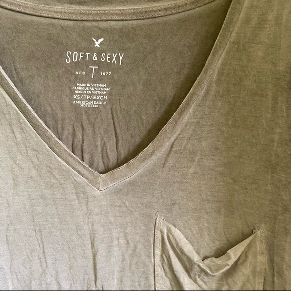 American Eagle Soft & Sexy T - Picture 2 of 3